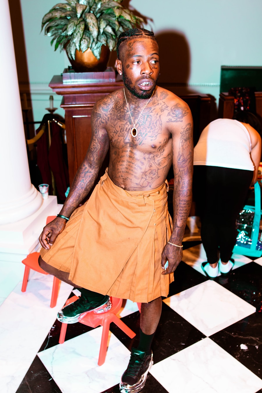 Photo "Which pants slim down"