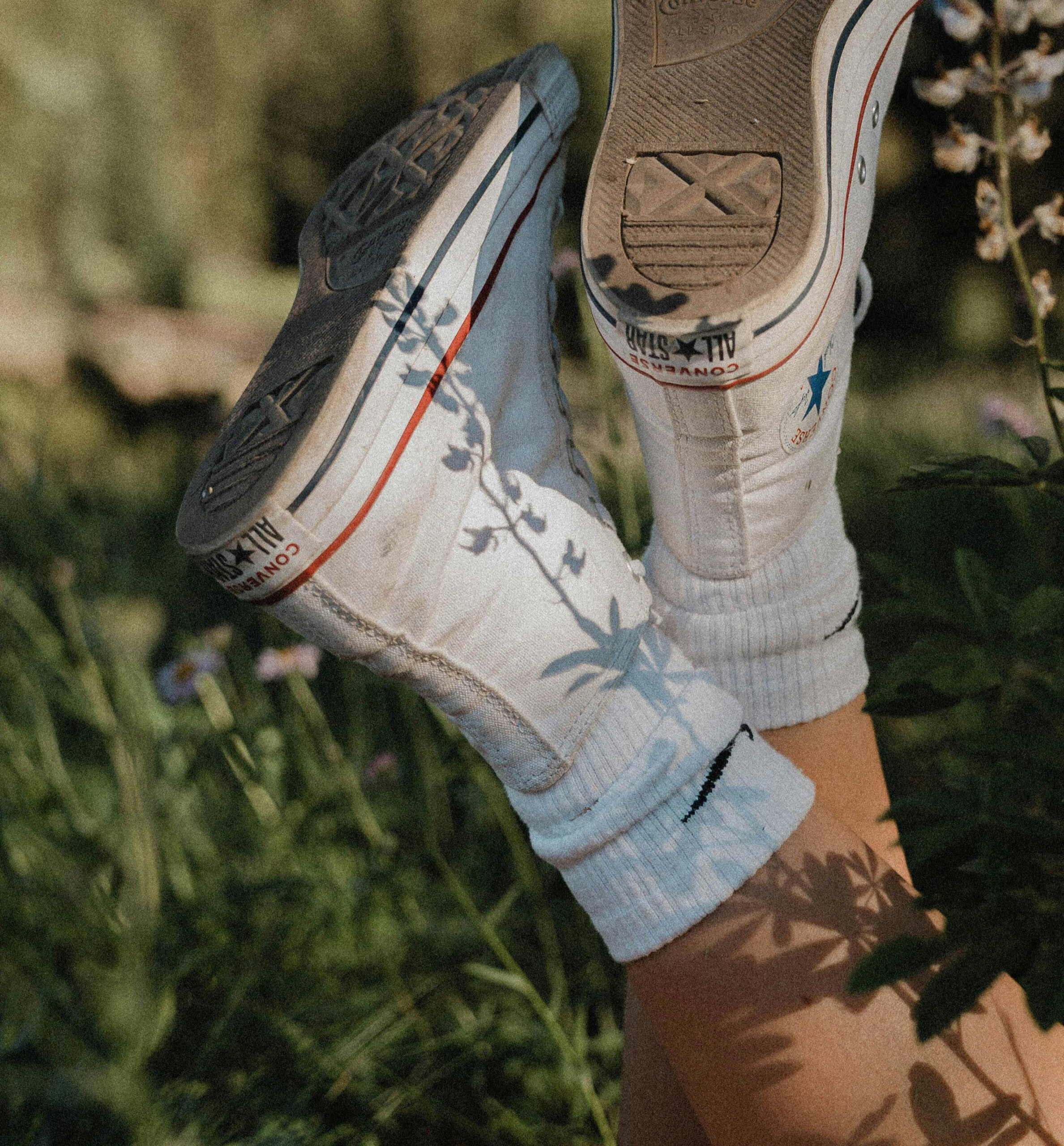Styl z charakterem – sportowe sneakersy, które zrobisz swoją wizytówką